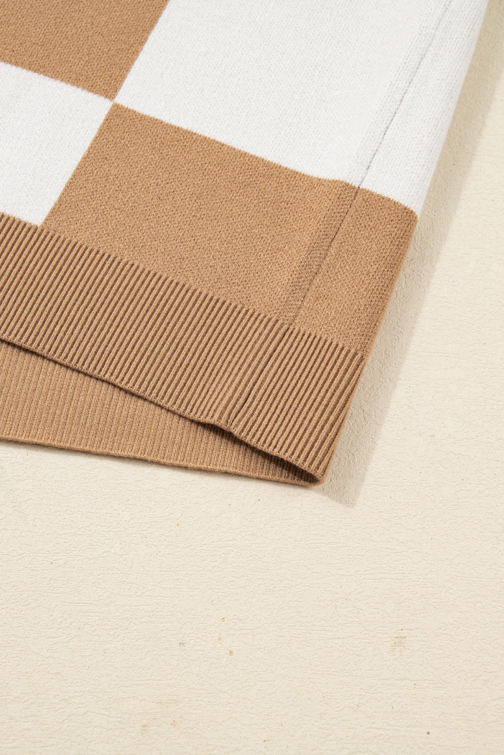 Light French Beige Plus Size Checkered Pattern Knit Short Sleeve Sweater